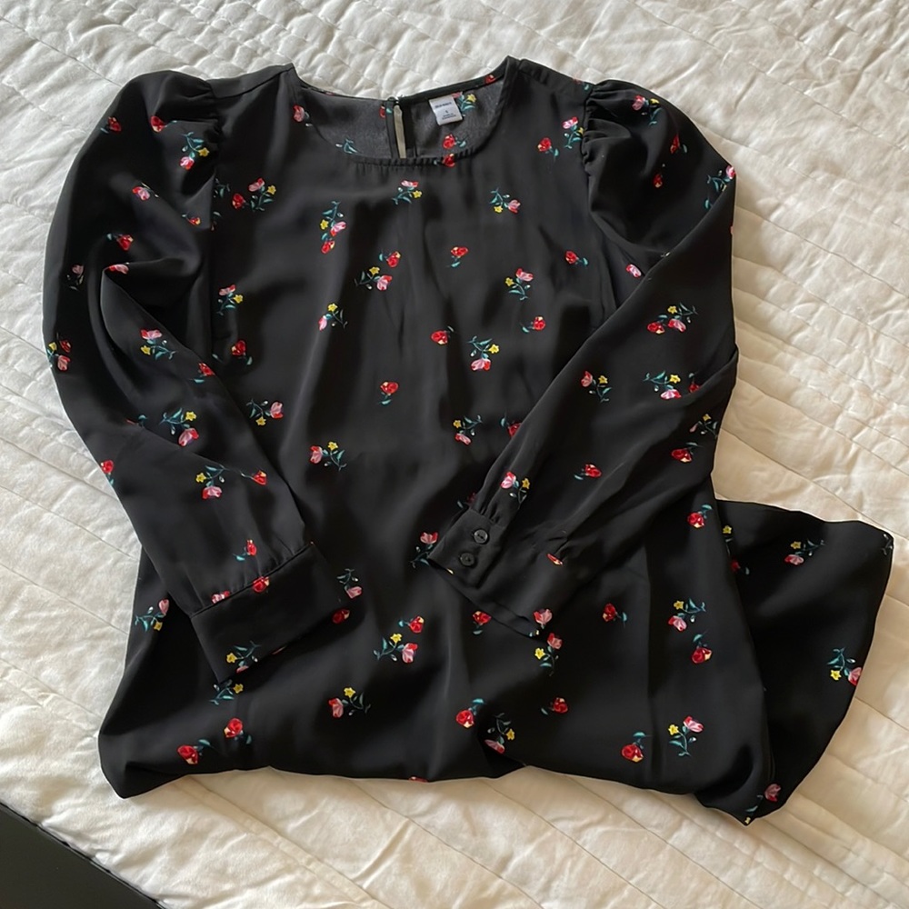 Old Navy Floral Dress. Size small.